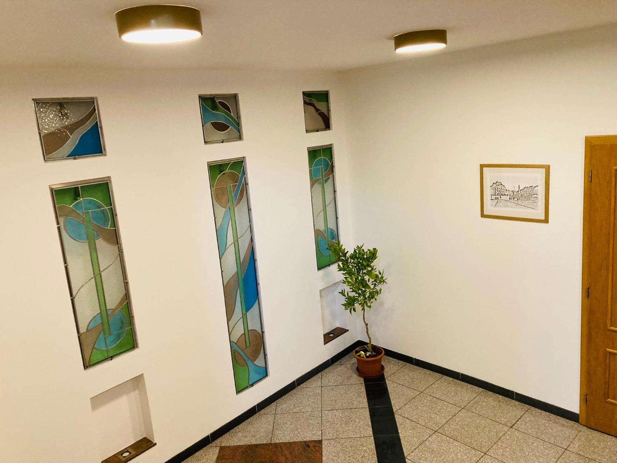 Penzion Hotelu Central Двур-Кралове-над-Лабем Экстерьер фото